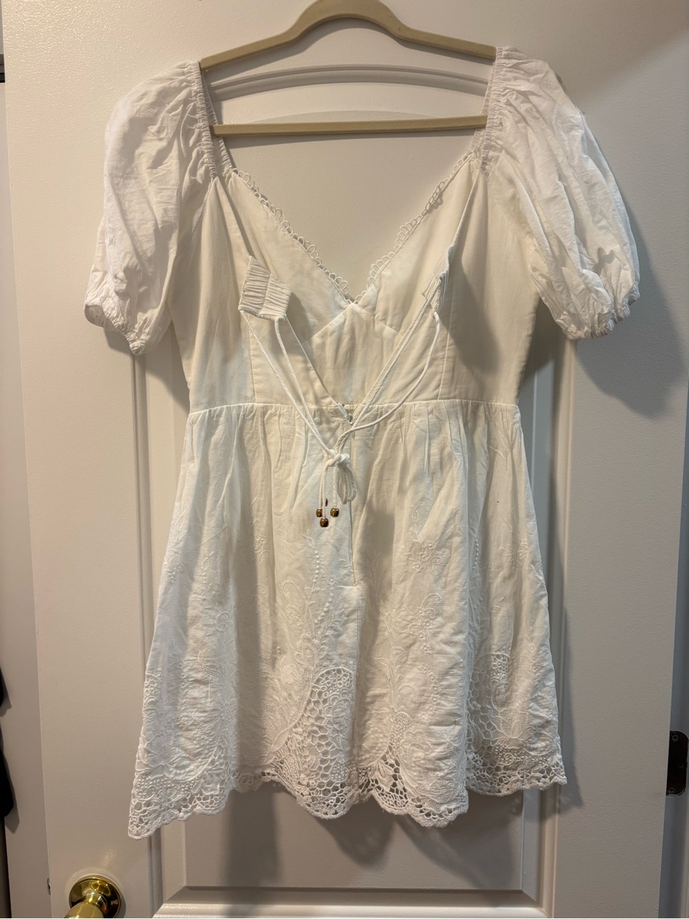 Selfie Leslie White Lace-Trim Puff Sleeve Mini Dress - Picture 7 of 8